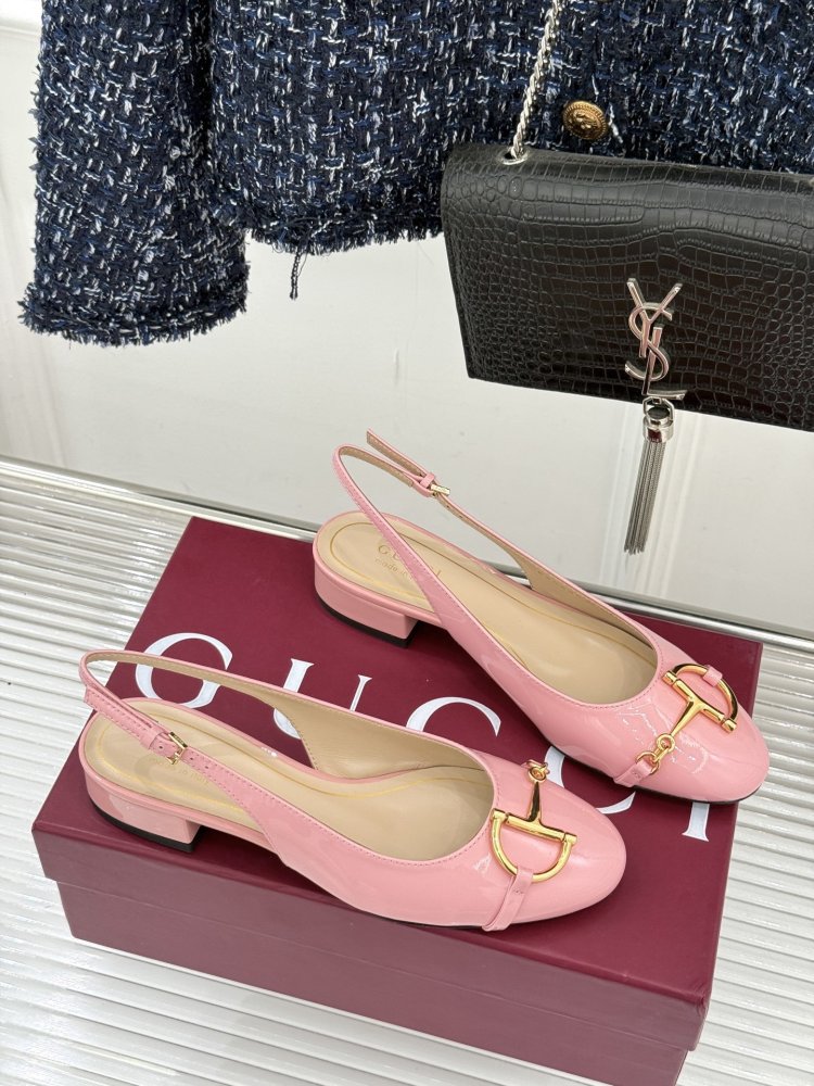 Босоножки фото 3