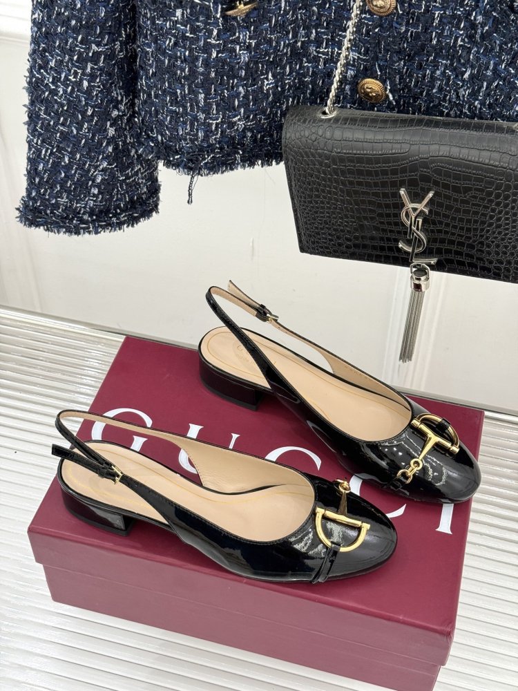 Босоножки фото 3