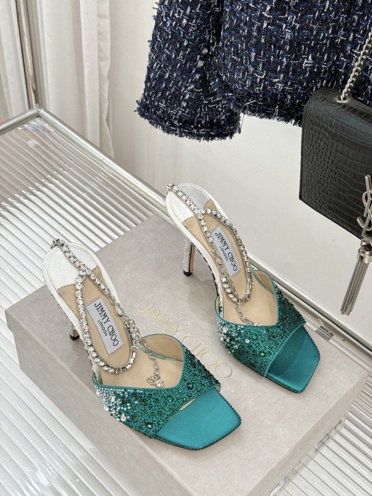 Босоножки фото 3