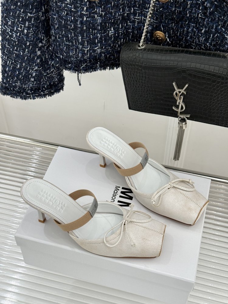 Босоножки фото 3