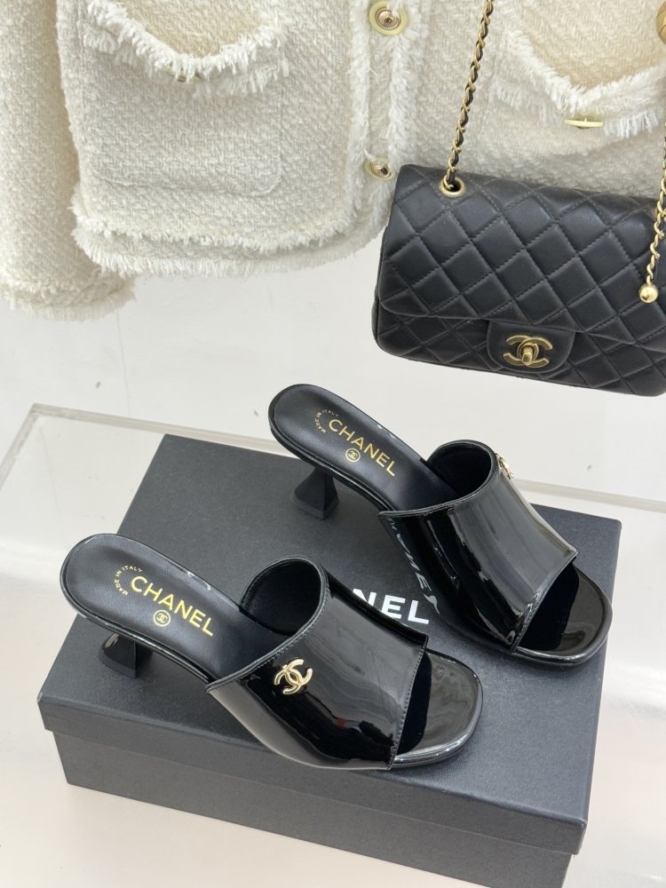 Босоніжки фото 3