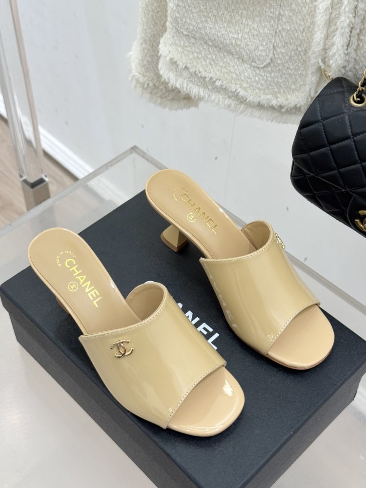 Босоніжки фото 3