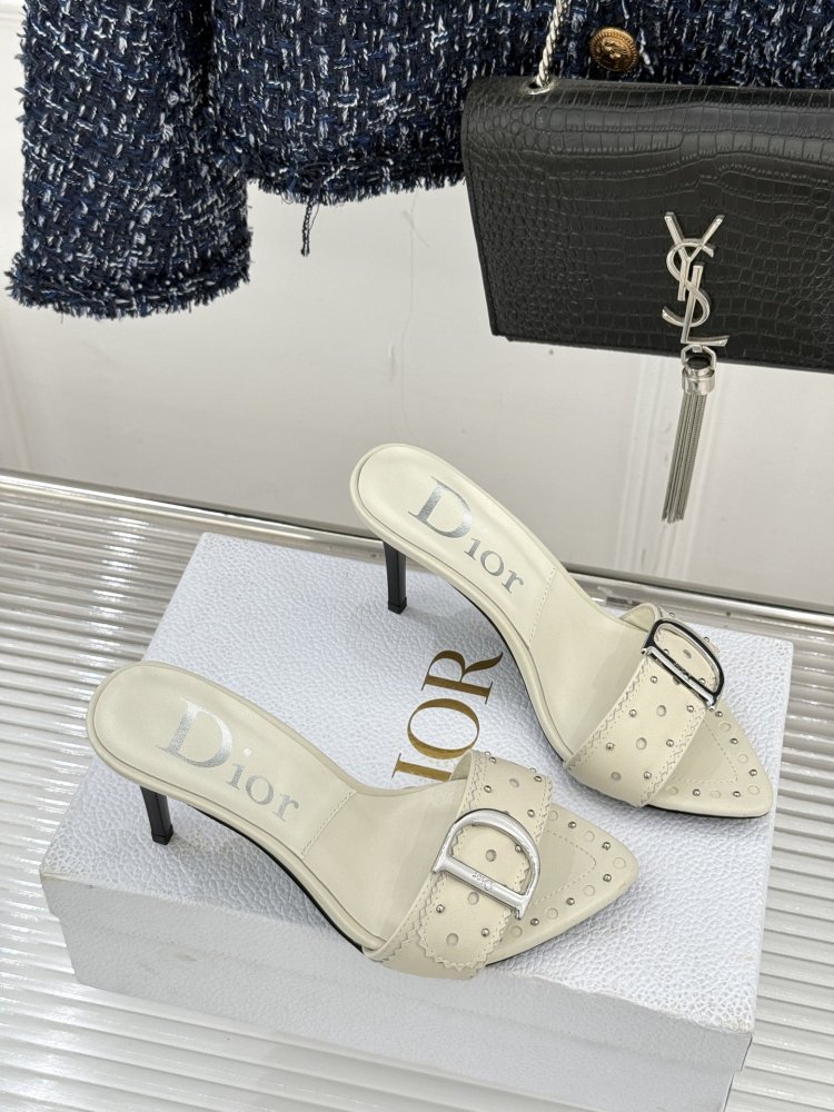 Босоножки фото 3