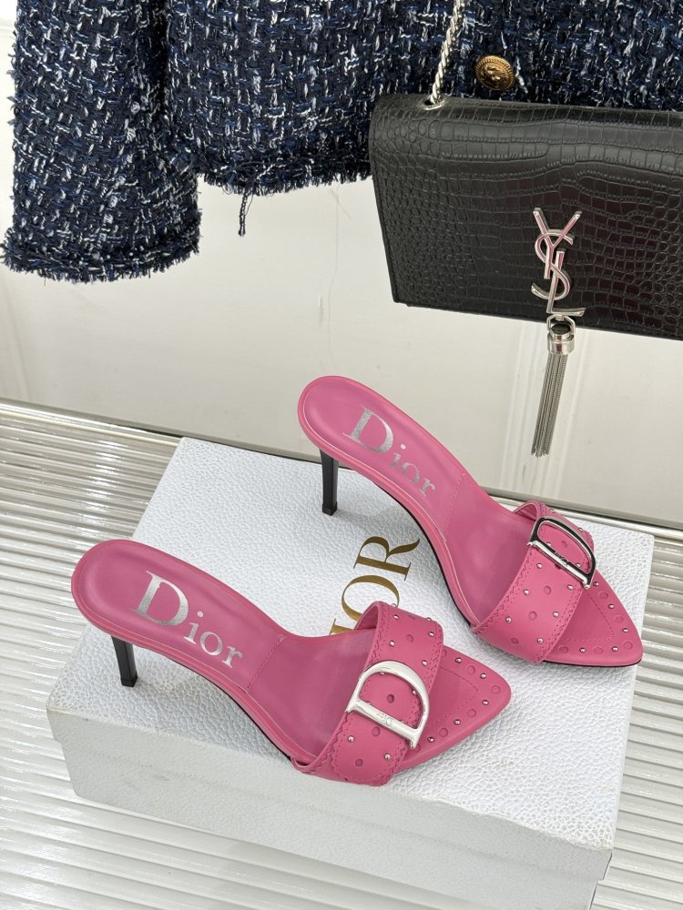 Босоножки фото 3