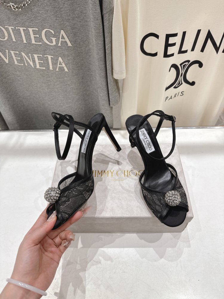 Босоножки фото 3