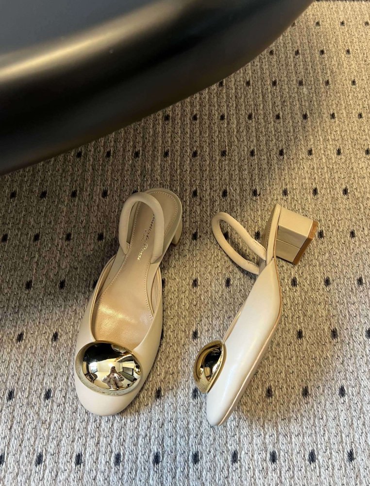 Босоножки фото 3