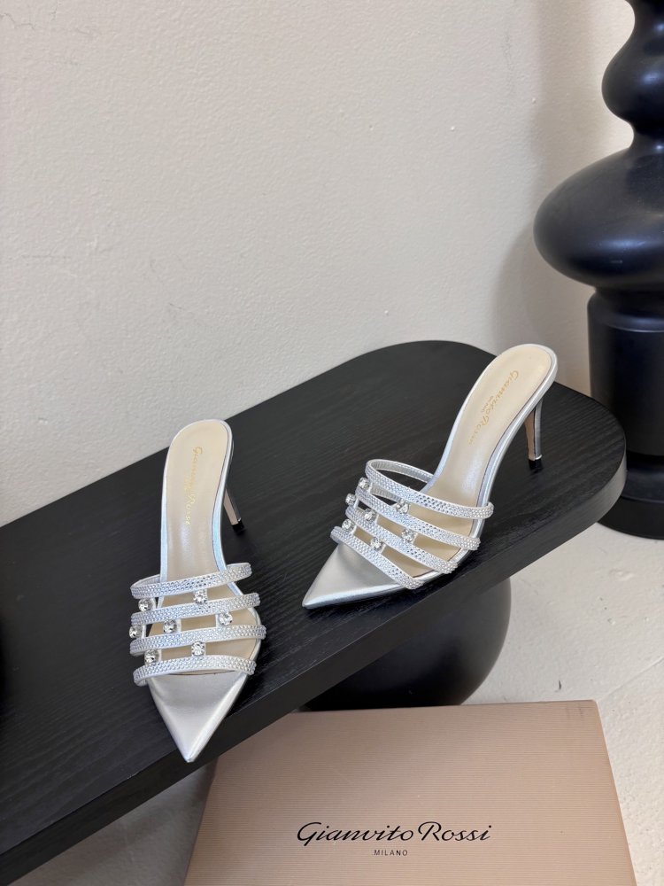 Босоножки фото 3