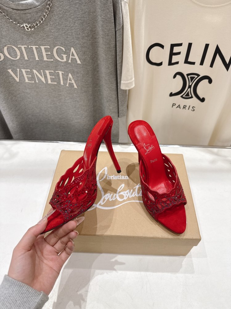 Босоножки фото 3