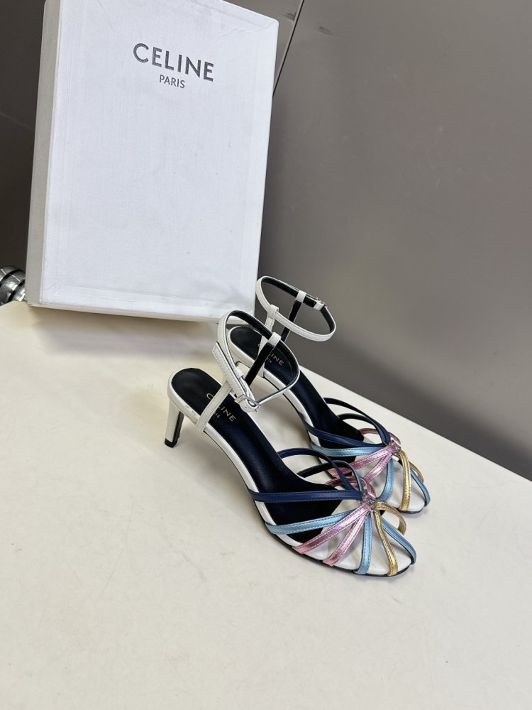 Босоножки фото 3