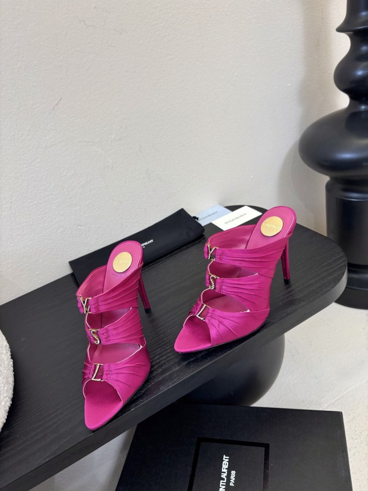 Босоножки фото 3