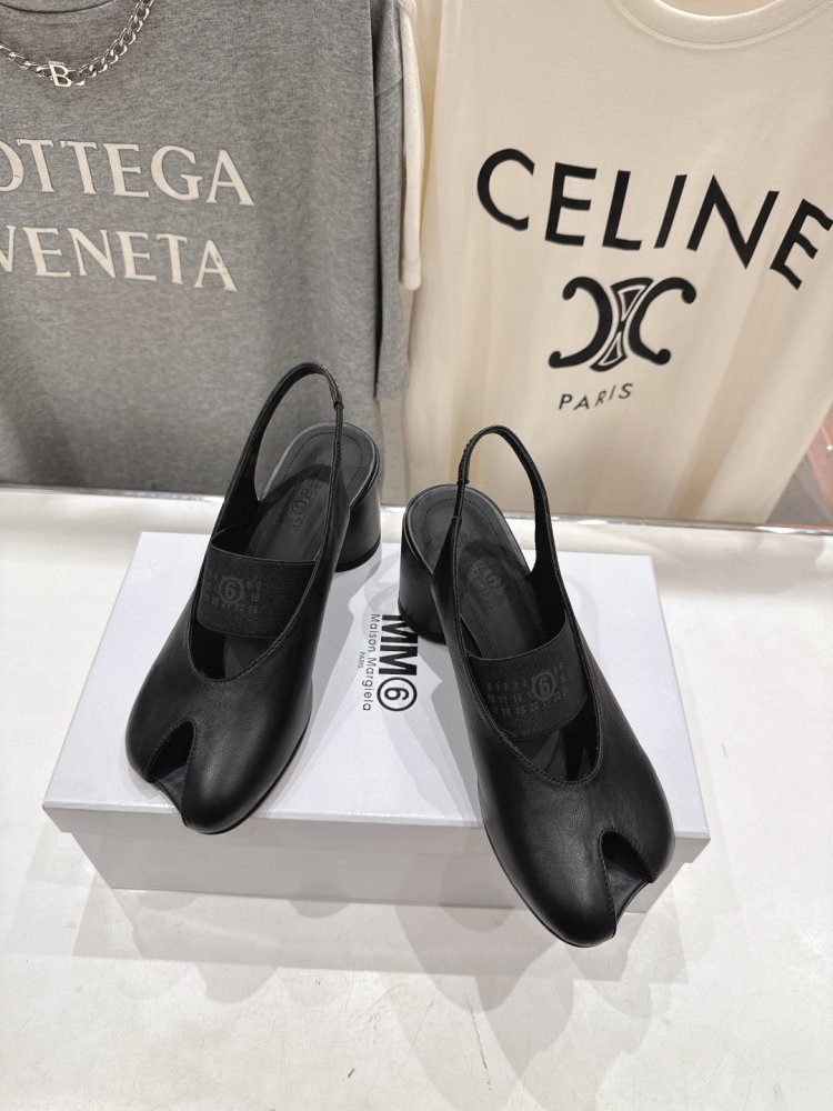 Босоножки фото 3