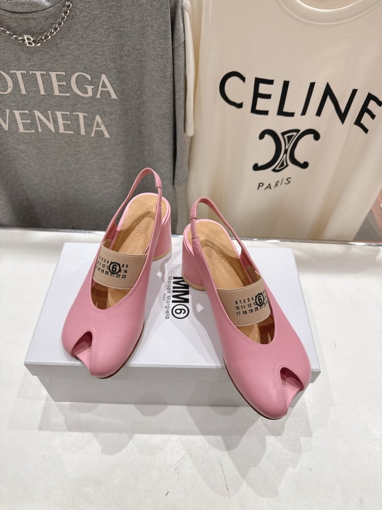 Босоножки фото 3