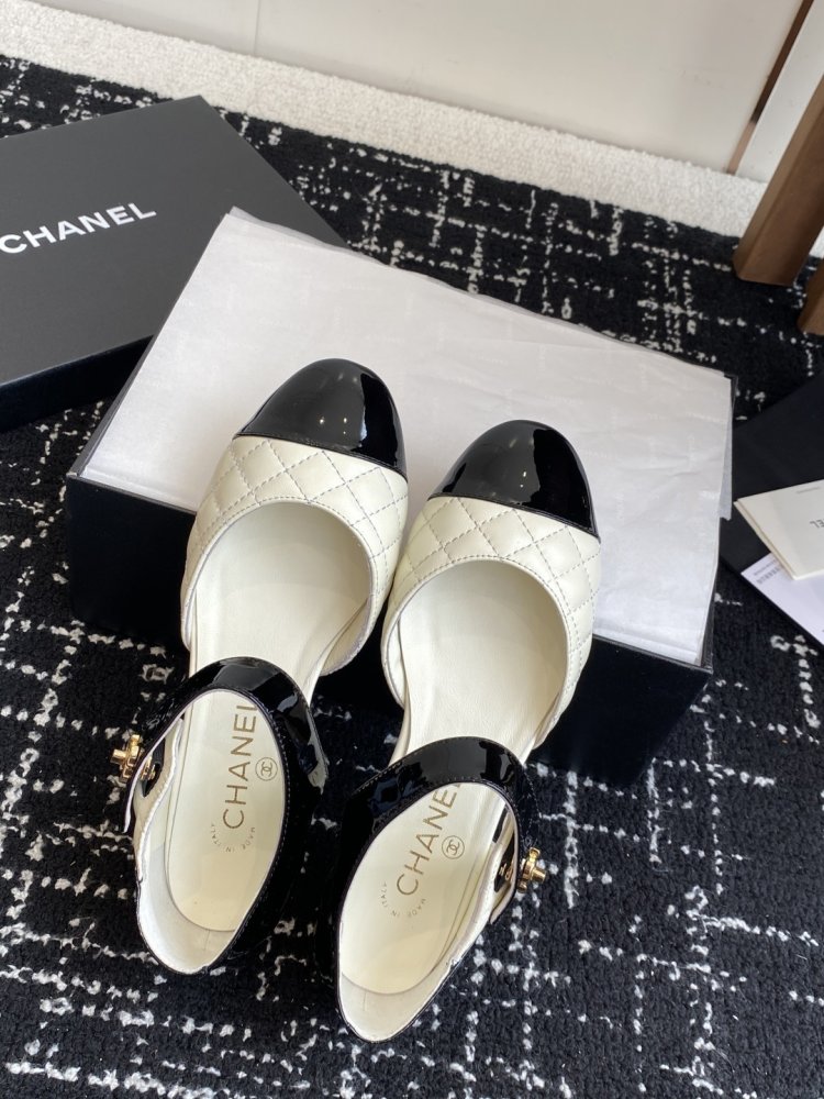 Босоніжки фото 4