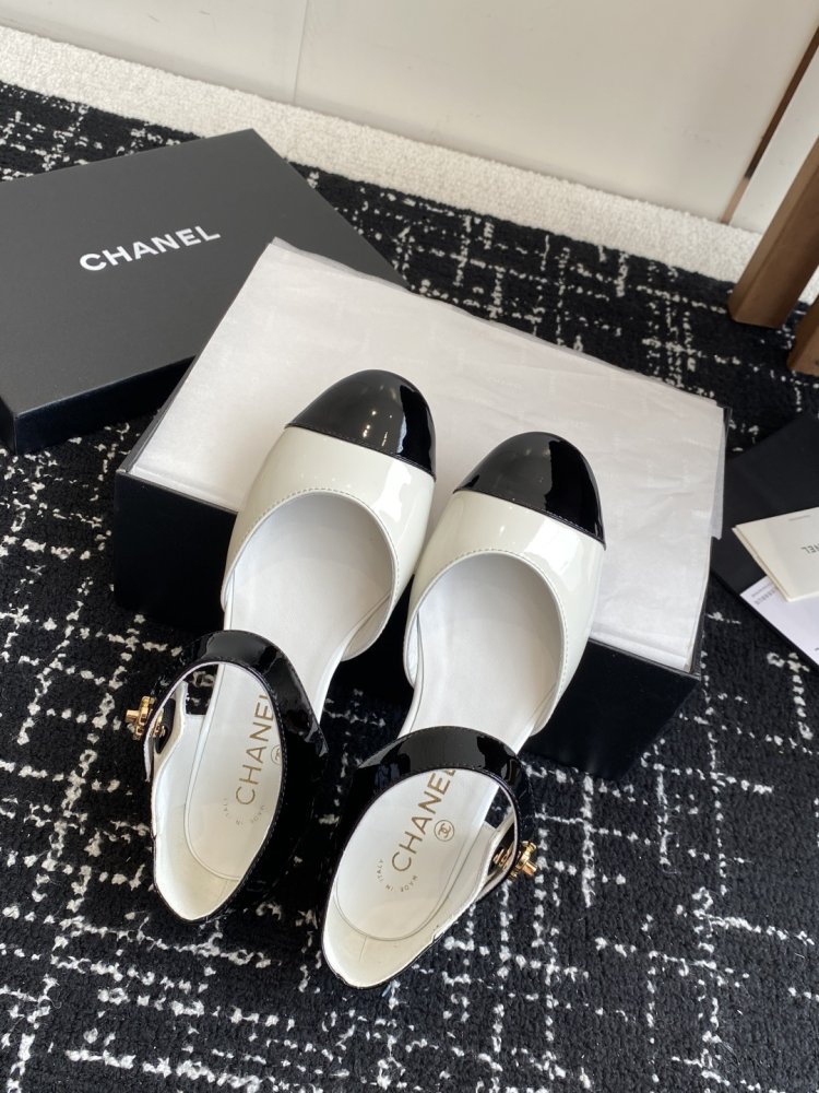 Босоножки фото 4