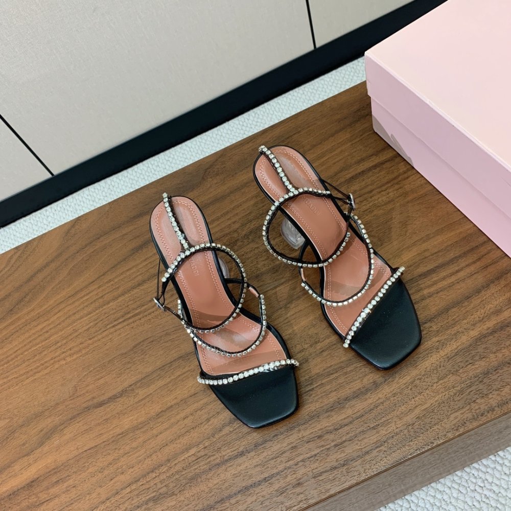 Босоножки фото 4