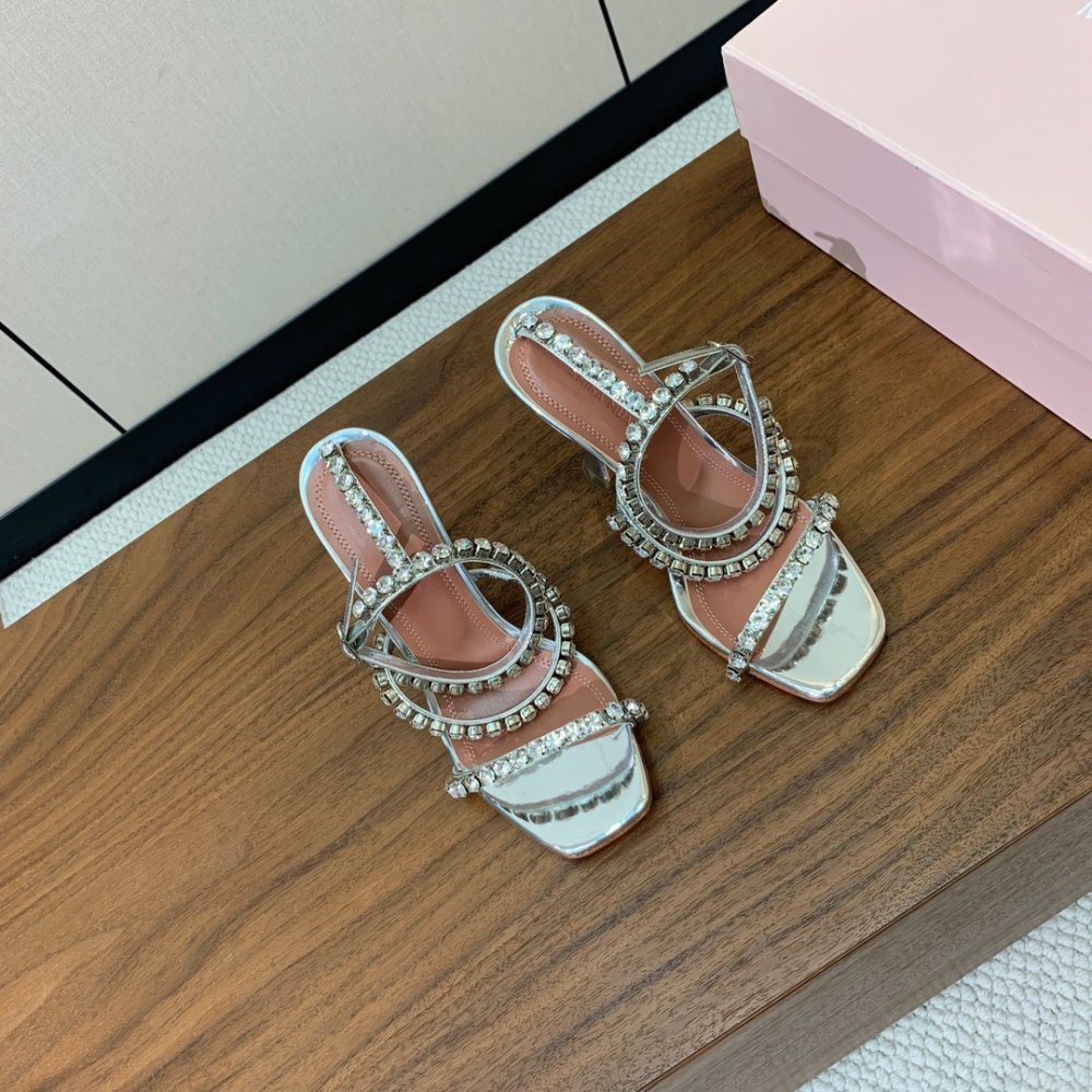 Босоножки фото 4