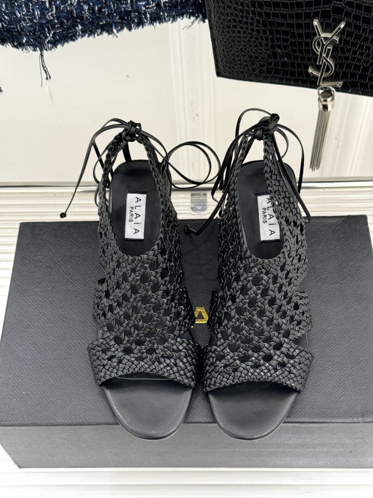 Босоніжки фото 4