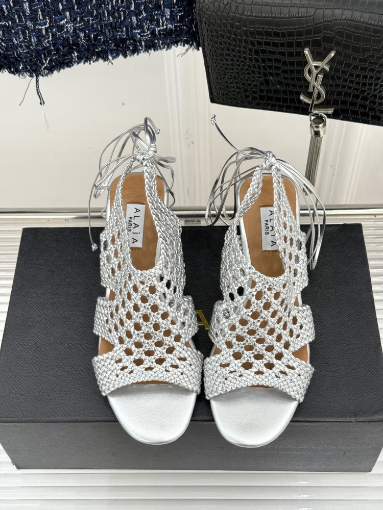 Босоніжки фото 4