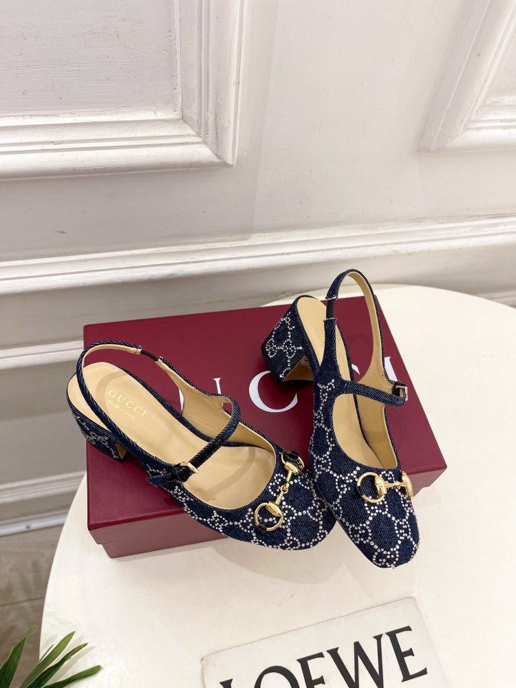 Босоножки фото 4