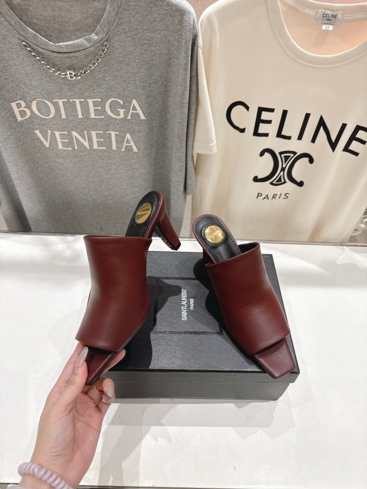 Босоніжки фото 4