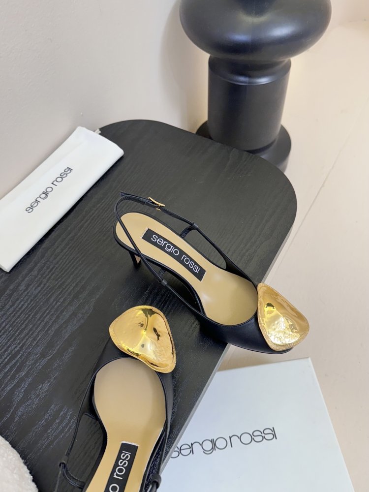 Босоножки фото 4