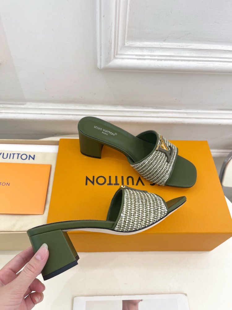 Босоніжки фото 4