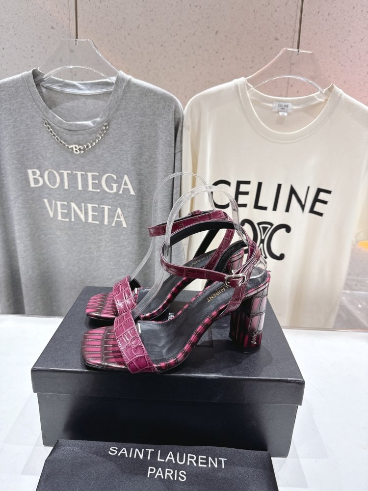 Босоніжки фото 4