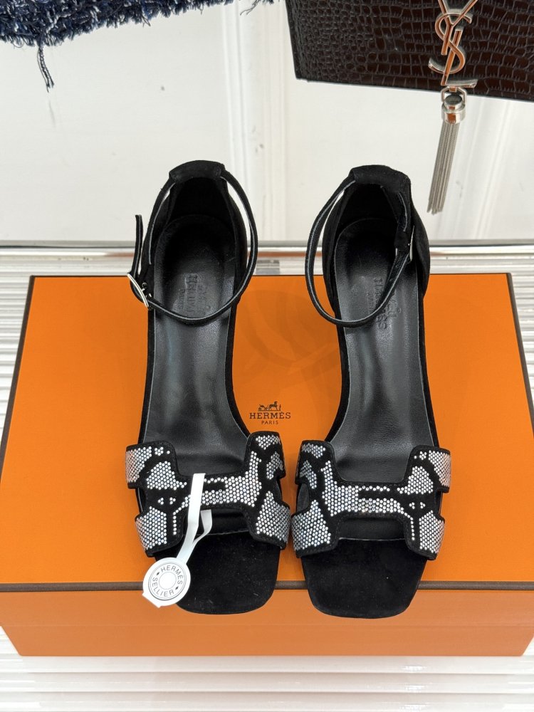 Босоніжки фото 4