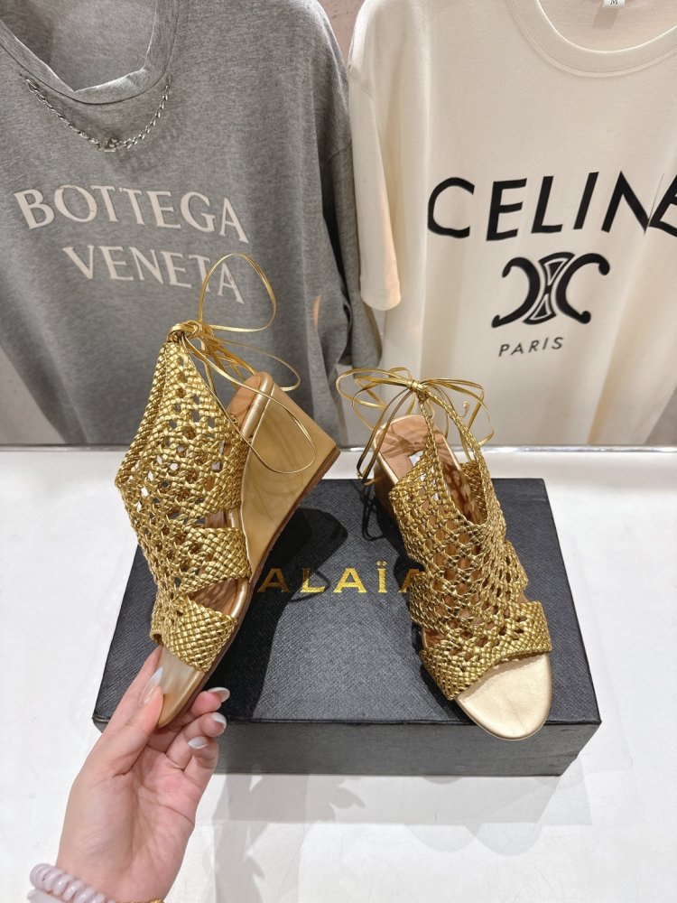 Босоніжки фото 4