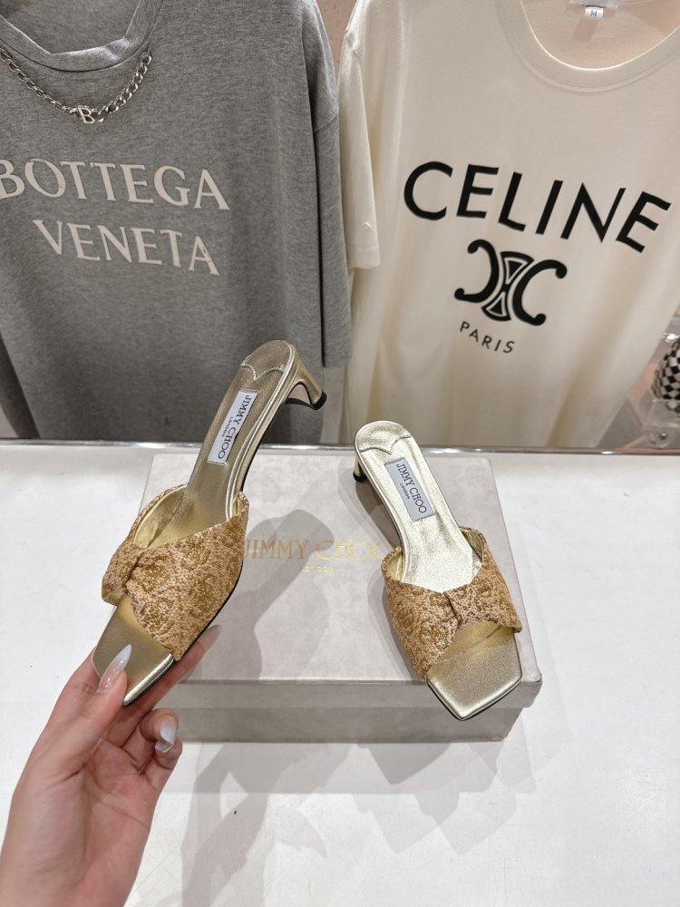 Босоножки фото 4