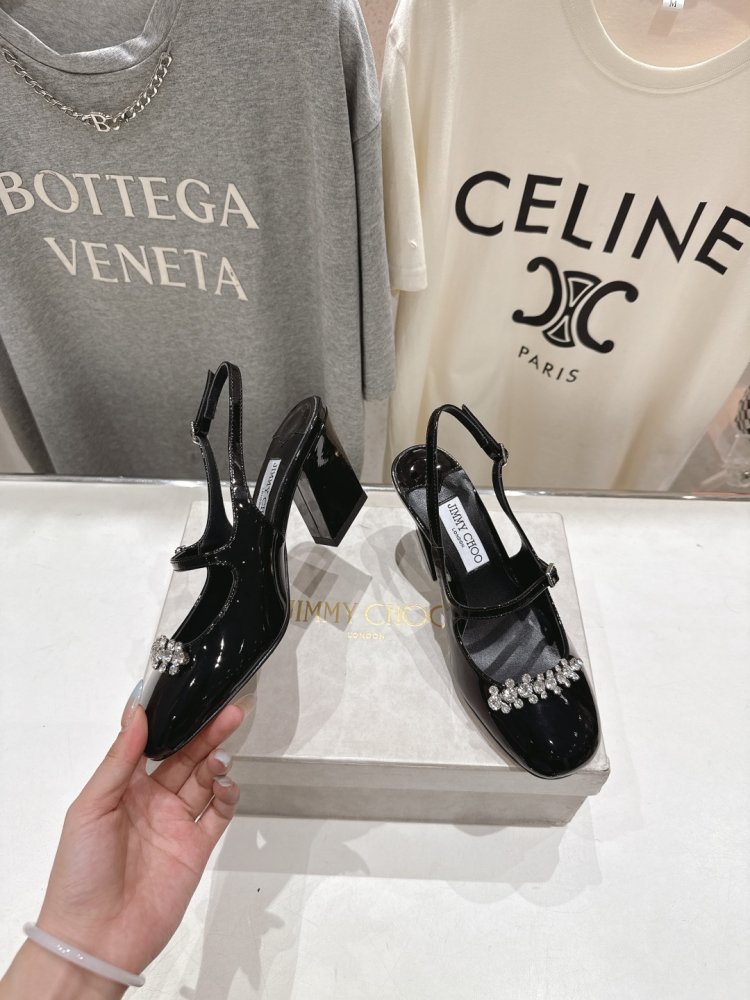 Босоножки фото 4