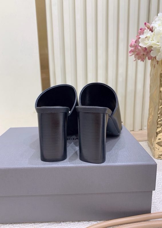 Босоніжки фото 4