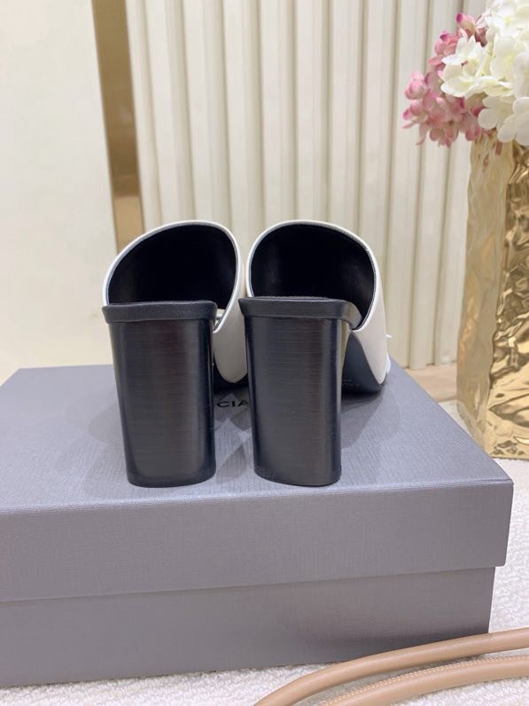 Босоніжки фото 4