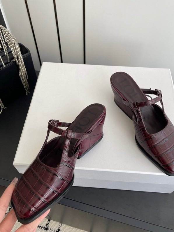 Босоножки фото 4