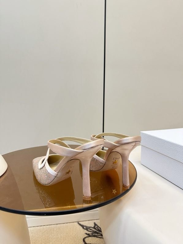 Босоніжки фото 4