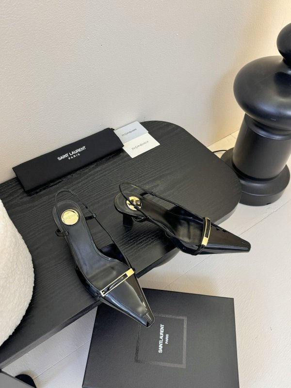 Босоножки фото 4