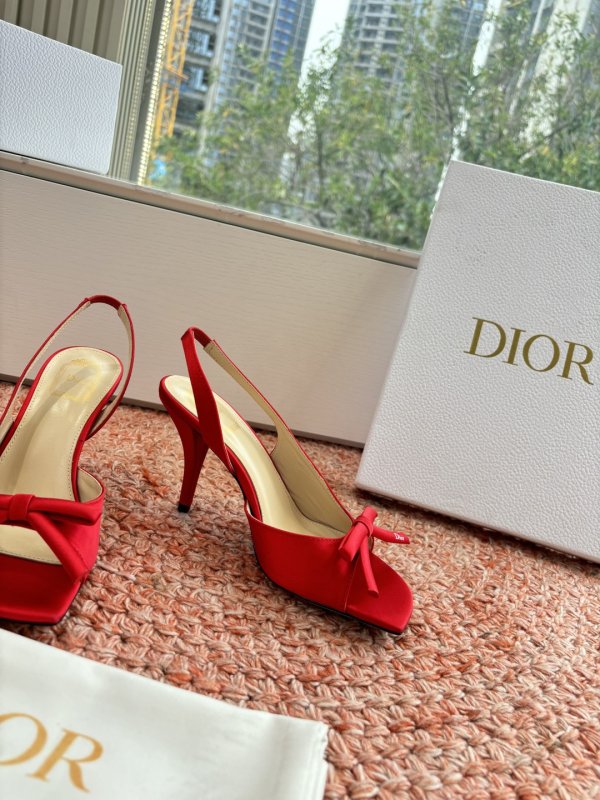 Босоніжки фото 4