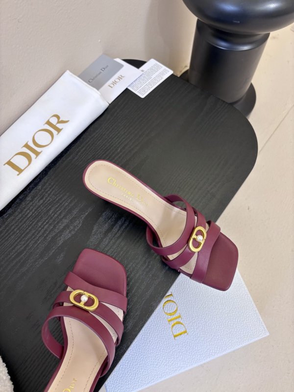 Босоніжки фото 4