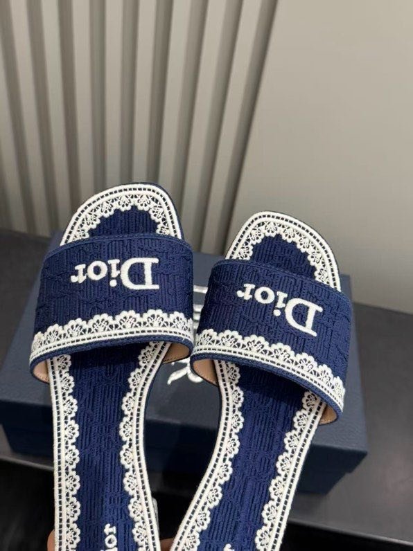 Босоножки фото 4