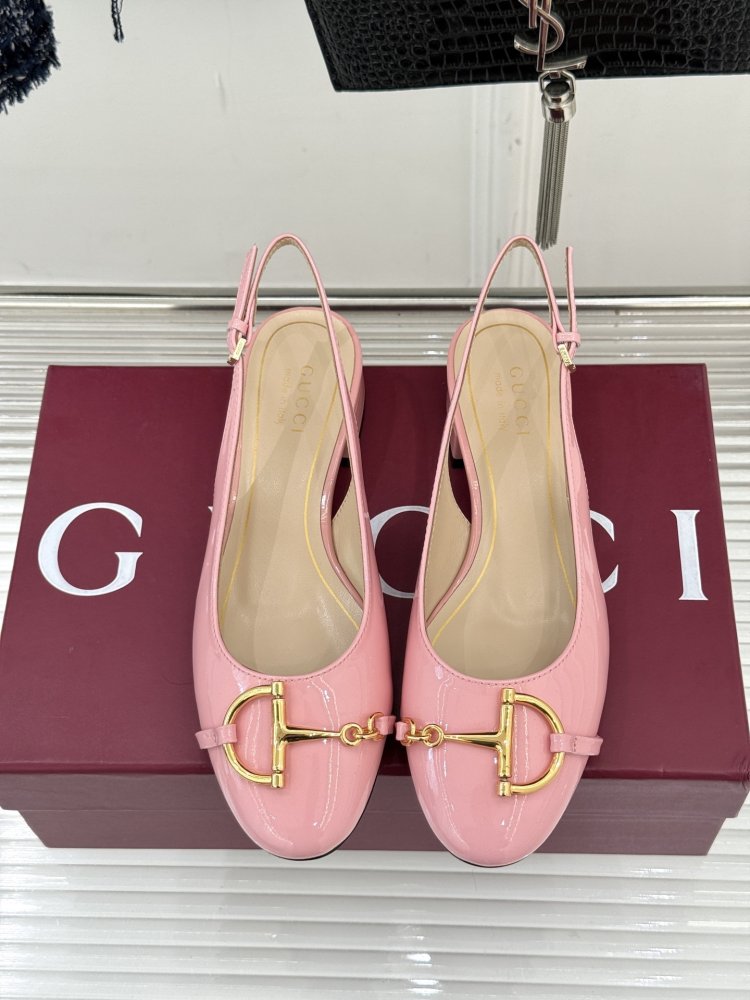 Босоножки фото 4