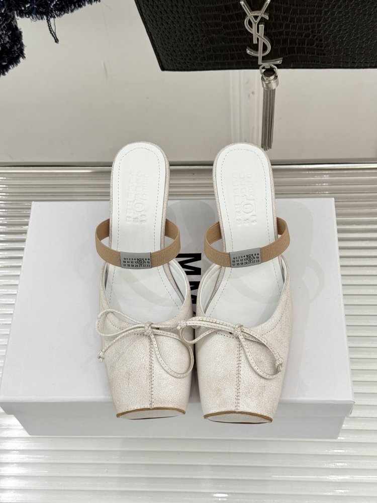 Босоножки фото 4