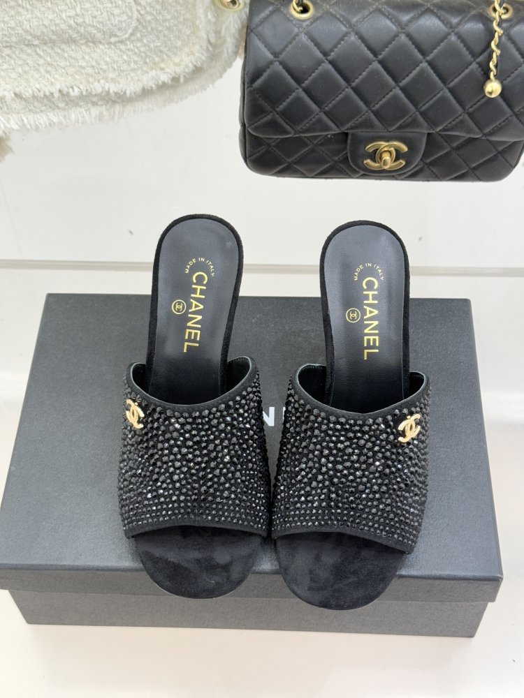 Босоніжки фото 4