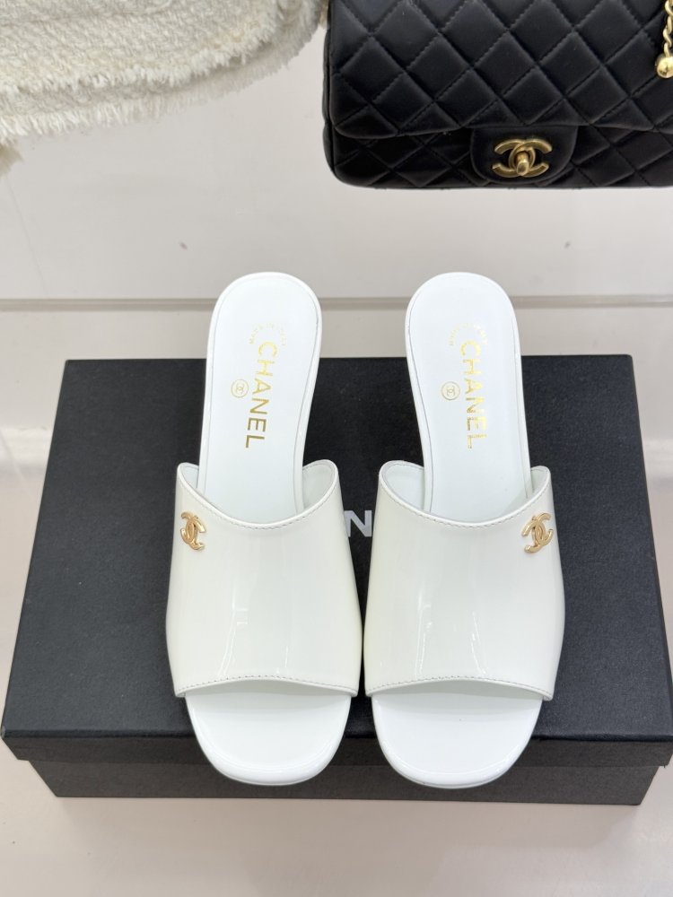 Босоніжки фото 4