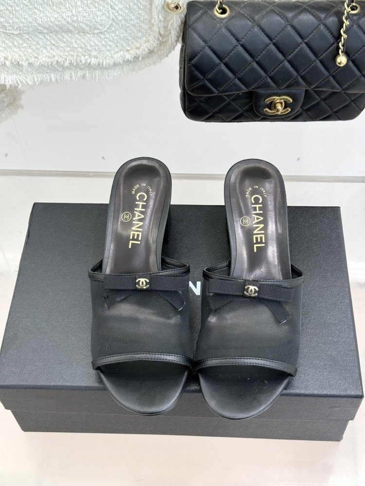 Босоніжки фото 4