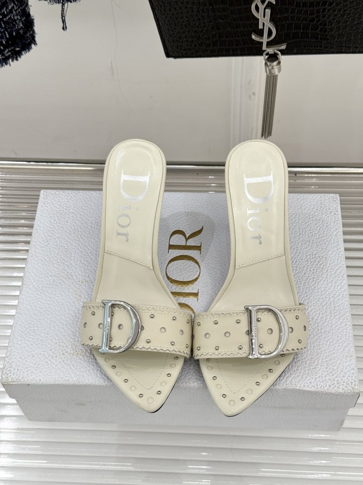 Босоножки фото 4