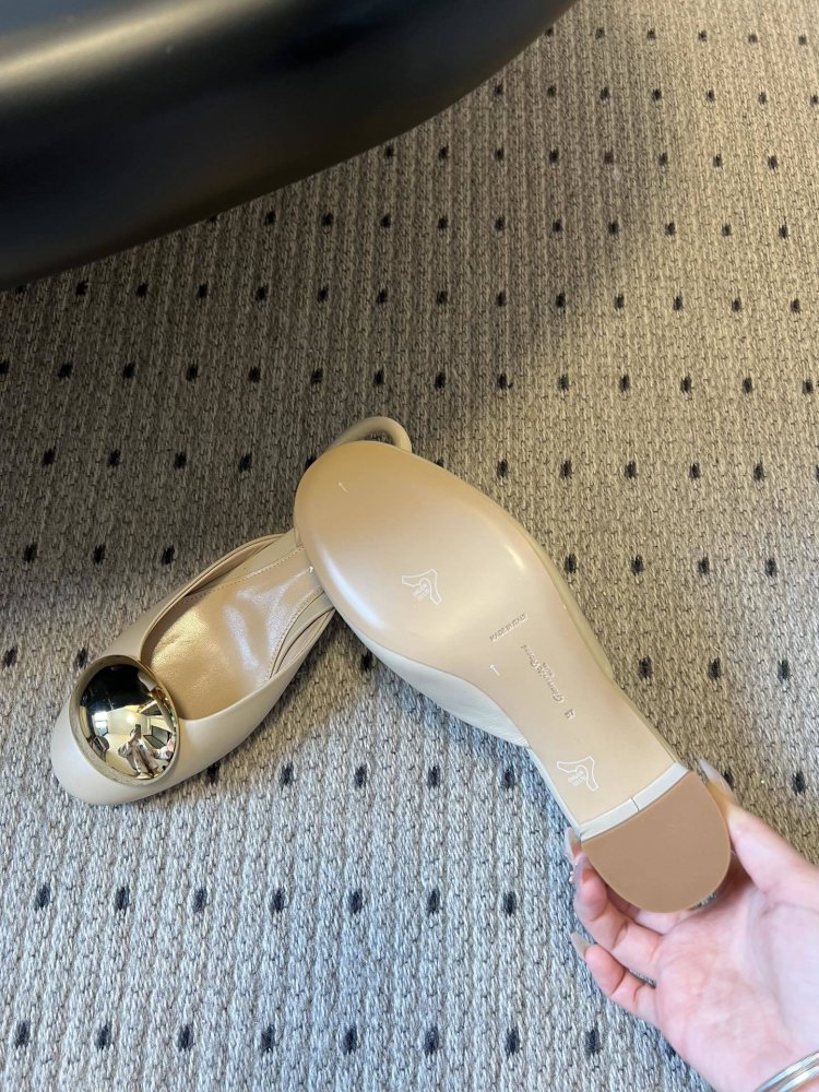 Босоножки фото 4