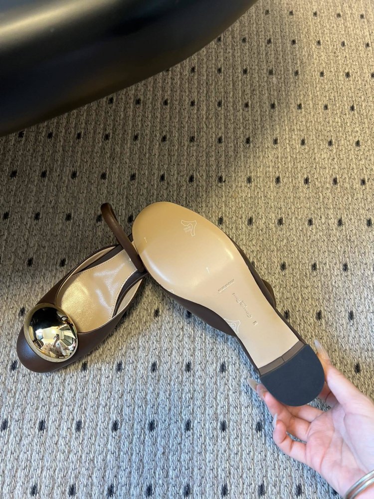 Босоножки фото 4