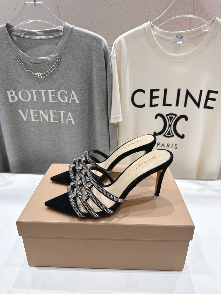 Босоножки фото 4