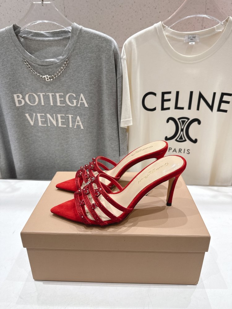 Босоножки фото 4