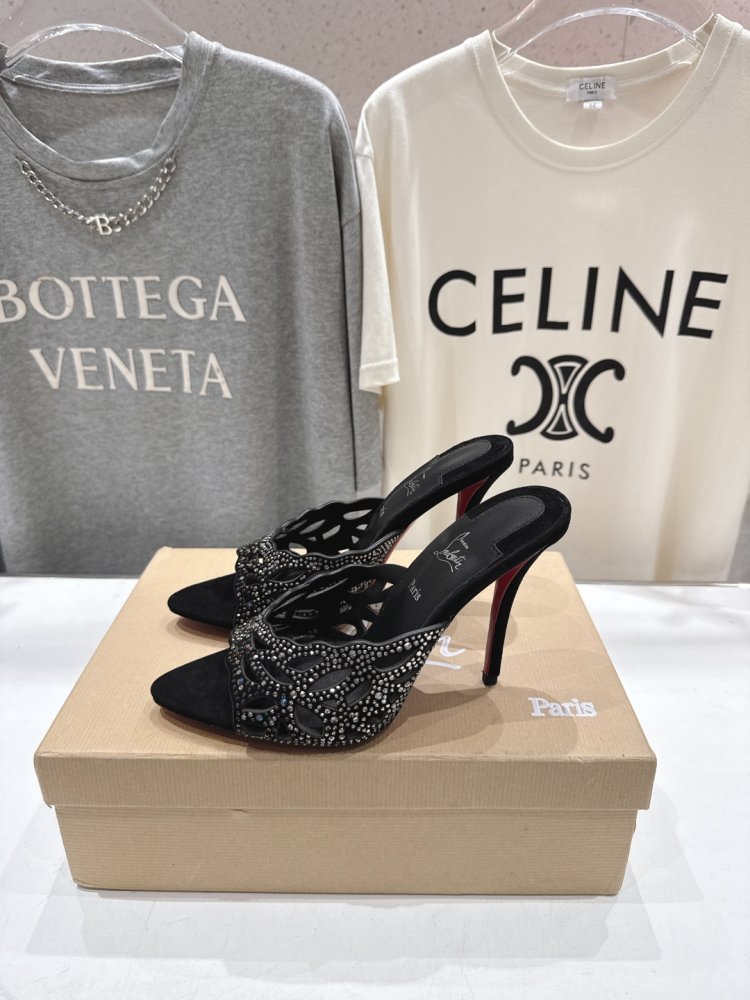 Босоножки фото 4